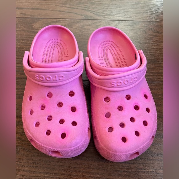 Pink junior crocs - Picture 1 of 3